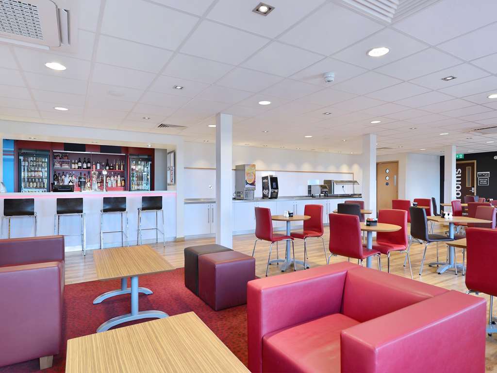 Travelodge London Finchley Restaurant foto